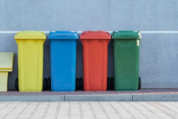 Comment optimiser la gestion des déchets verts dans une municipalité pour favoriser le compostage communautaire?